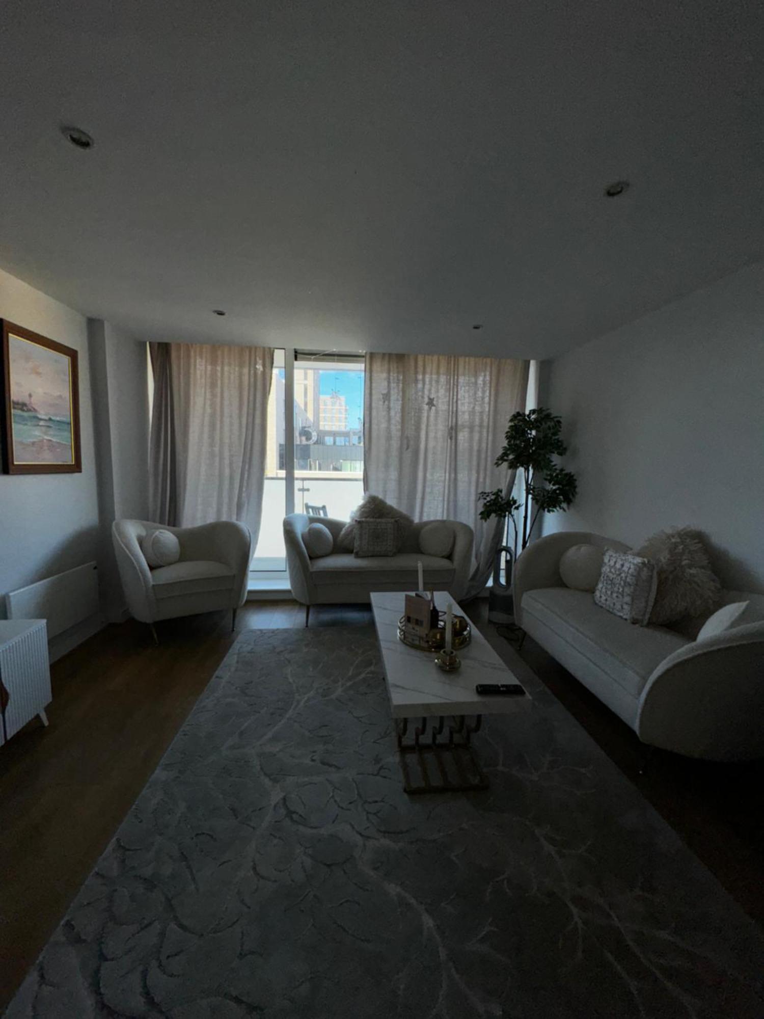 Appartamento Entire Luxurious River Side 1 Bedroom Flat East Excel Airport Londra