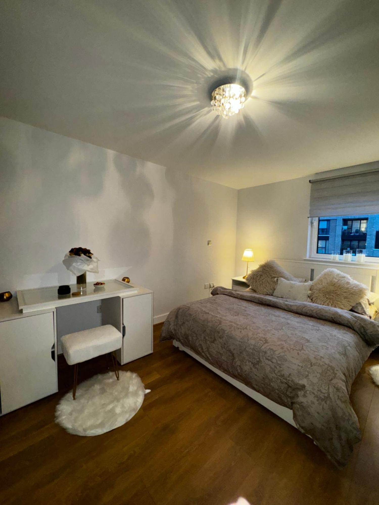 Entire Luxurious River Side 1 Bedroom Flat East Excel Airport Appartamento Londra